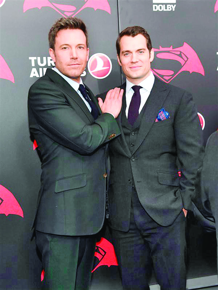 03 Ben Affleck- Henry Cavill