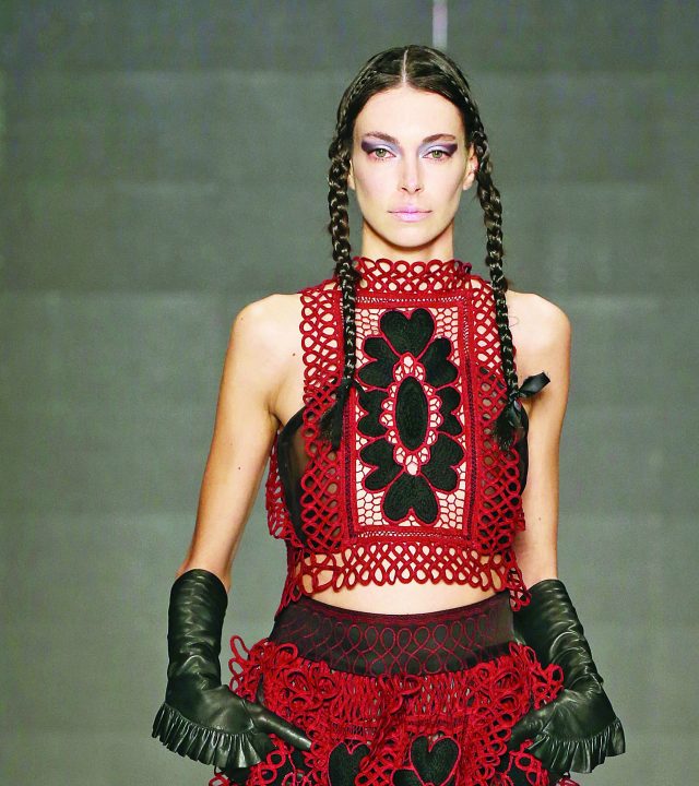“Bora Aksu Runway – Mercedes-Benz Fashion Week Istanbul Autumn/Winter 2016”