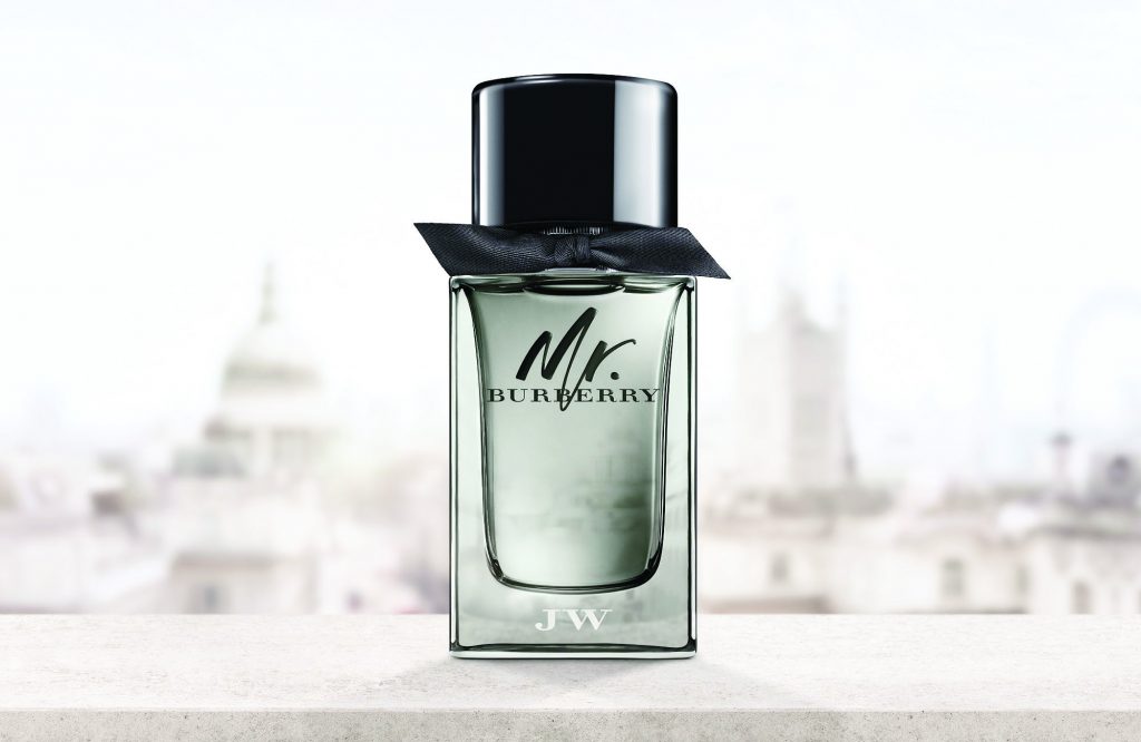 MR_BURBERRY_CREATIVE_PACKSHOT