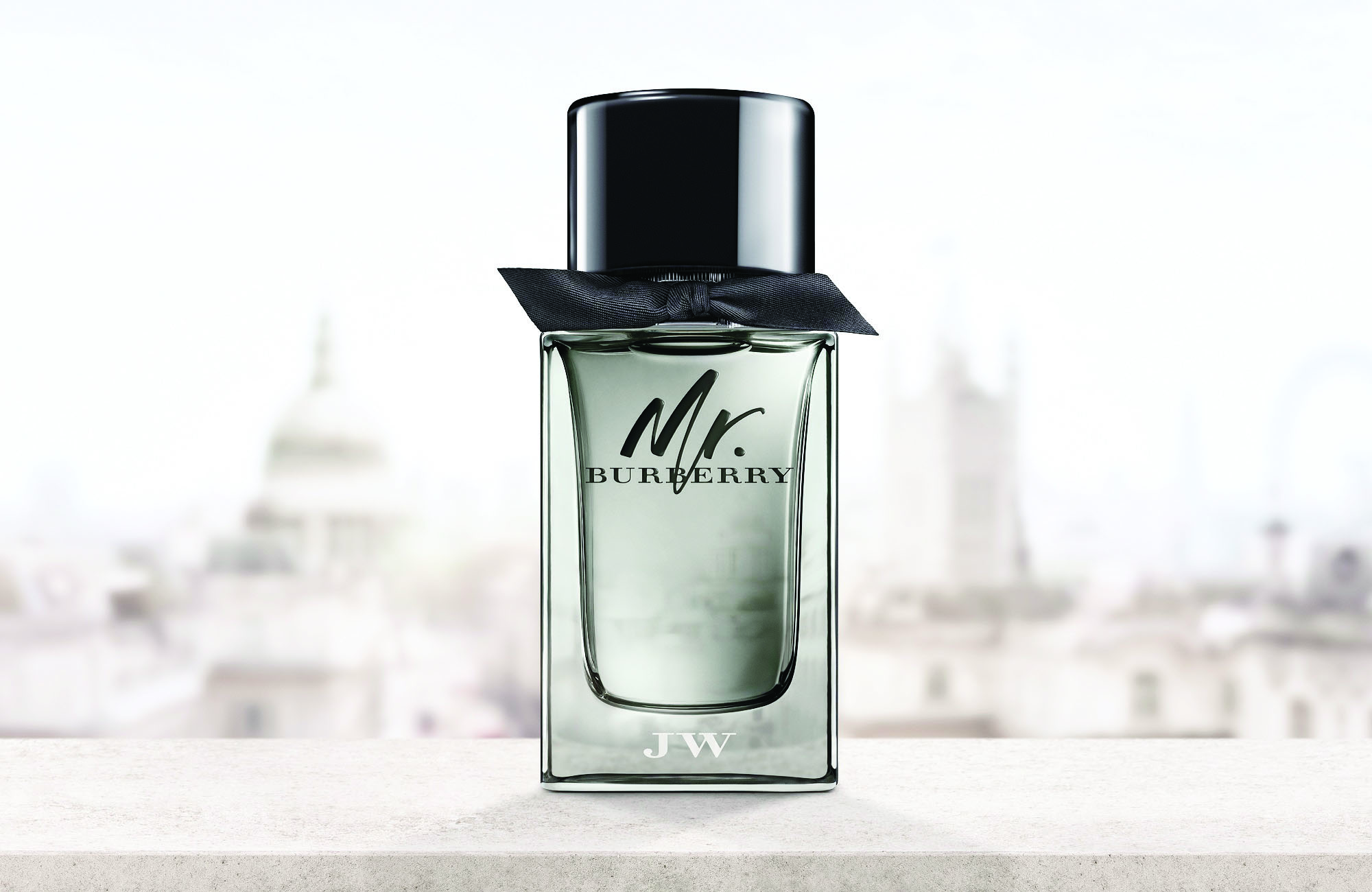 MR_BURBERRY_CREATIVE_PACKSHOT