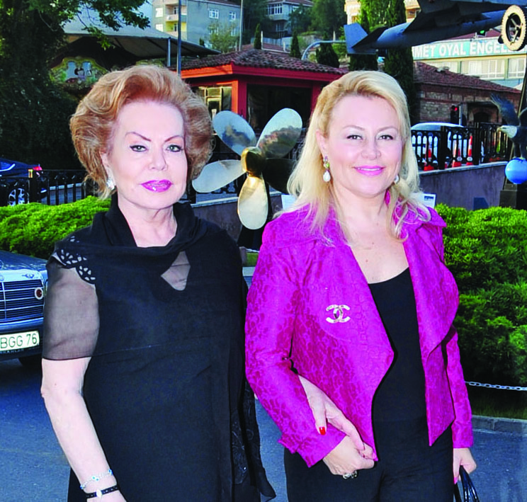 01-ÖZCAN SABANCI, DEMET SABANCI ÇETİNDOĞAN