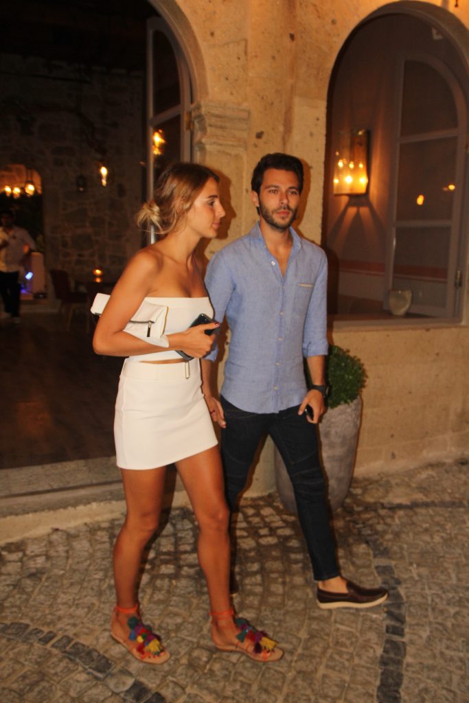 Aslışah Alkoçlar,Hakan Sabancı
