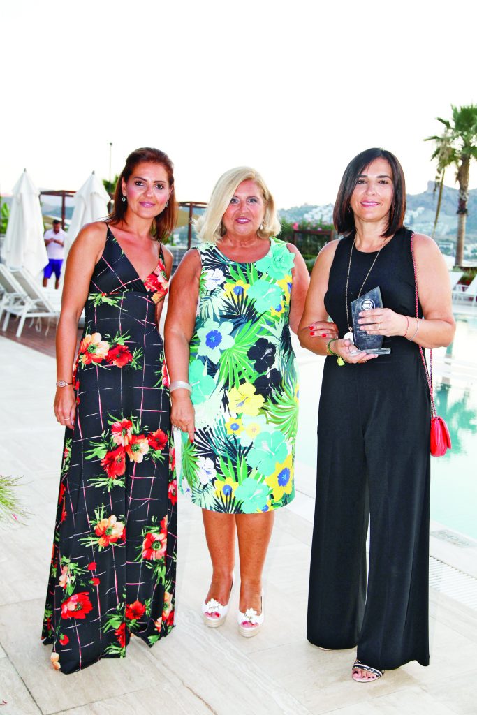 Ünlülerin eserleri ‘Toprak Sanat’ta - 14708
