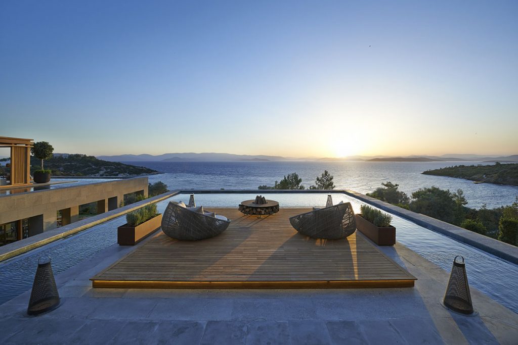 MOBOD ARRIVAL DECK DAWN FINAL 01