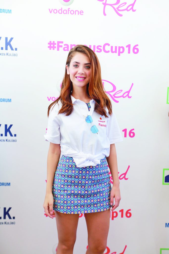 Yaza Vodafone Red Famous Cup ile veda ettiler - 23431