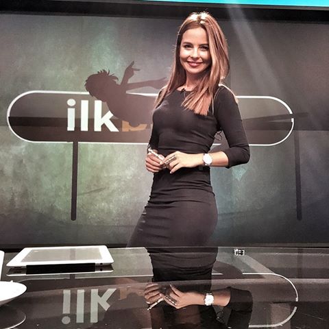 TRT spikeri Deniz Satar güzelliğiyle dikkat çekiyor - 25266