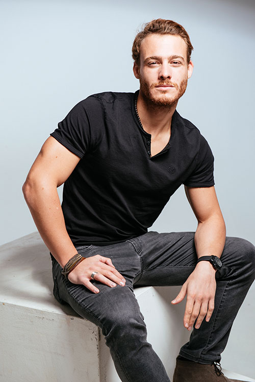 Kerem Bürsin’in partneri belli oldu - 24990