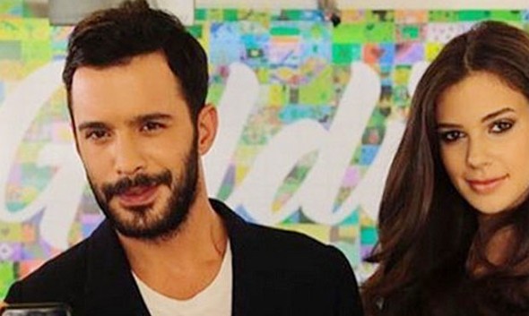 Deren Talu ile Barış Arduç aynı reklam filminde - 27348