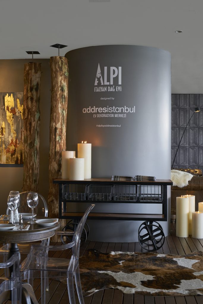 BOĞAZ MANZARASINA KARŞI İTALYAN DAĞ EVİ: ALPI AÇILDI - 36648