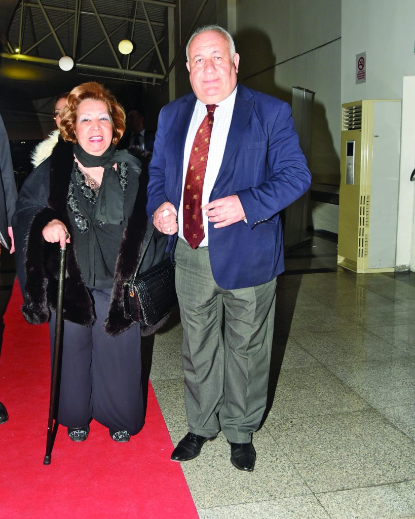 Sevilen sanatçı Erol Evgin ‘Kadınlar Günü’ konseri ile müziğe doyurdu - 42733