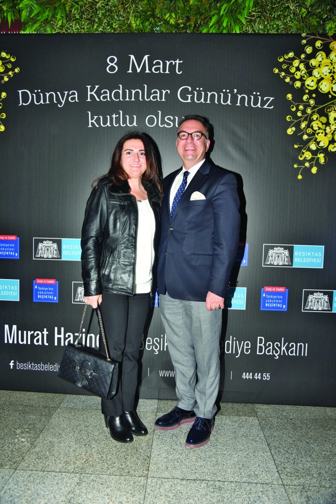 Sevilen sanatçı Erol Evgin ‘Kadınlar Günü’ konseri ile müziğe doyurdu - 42735