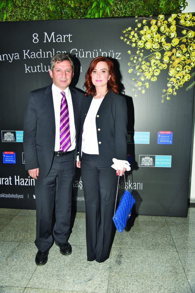 Sevilen sanatçı Erol Evgin ‘Kadınlar Günü’ konseri ile müziğe doyurdu - 42737