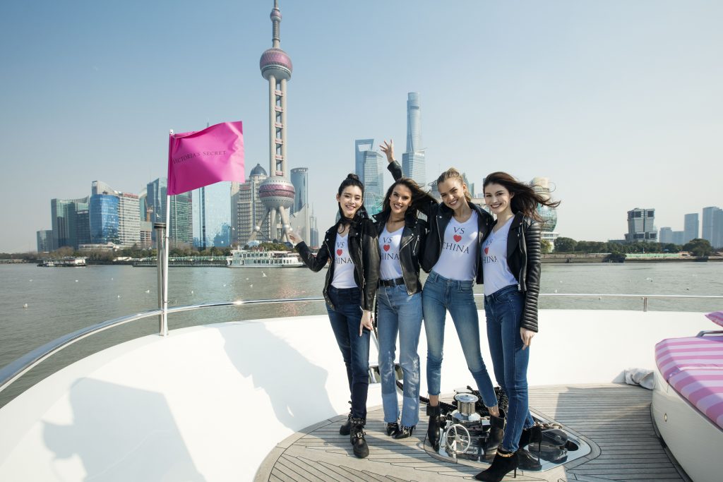 Victoria’s Secret dünyada büyümeye devam ediyor! - 42191