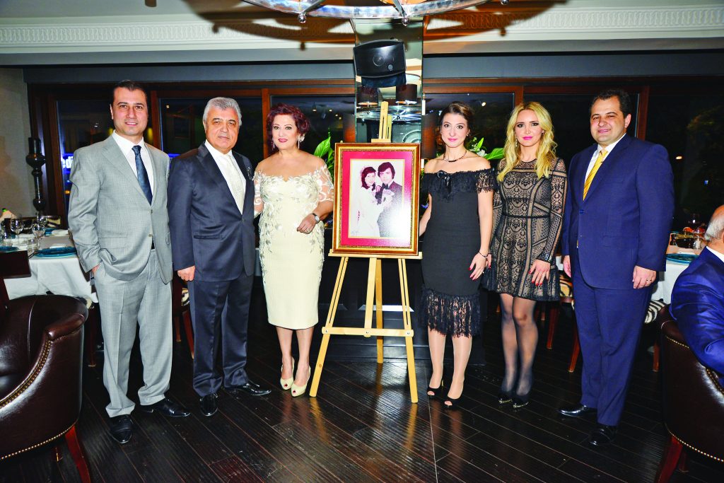 Hayati-Figen Babaoğlu evliliklerinin 40. yılını kutladılar - 47204