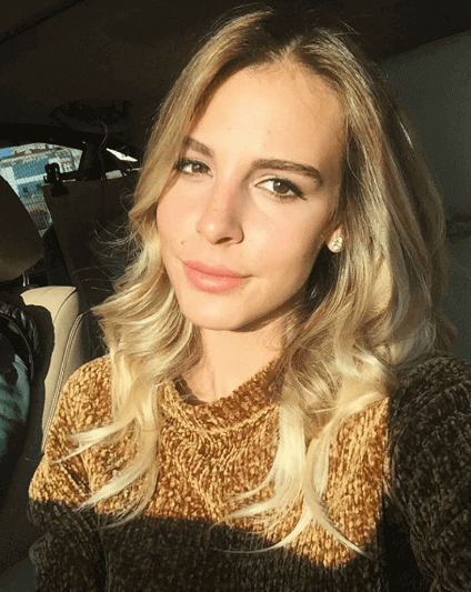 Demet Akalın’ı hangi ünlü isim giydirecek? - 45936