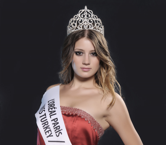 Gizem Karaca ameliyat oldu! - 50062