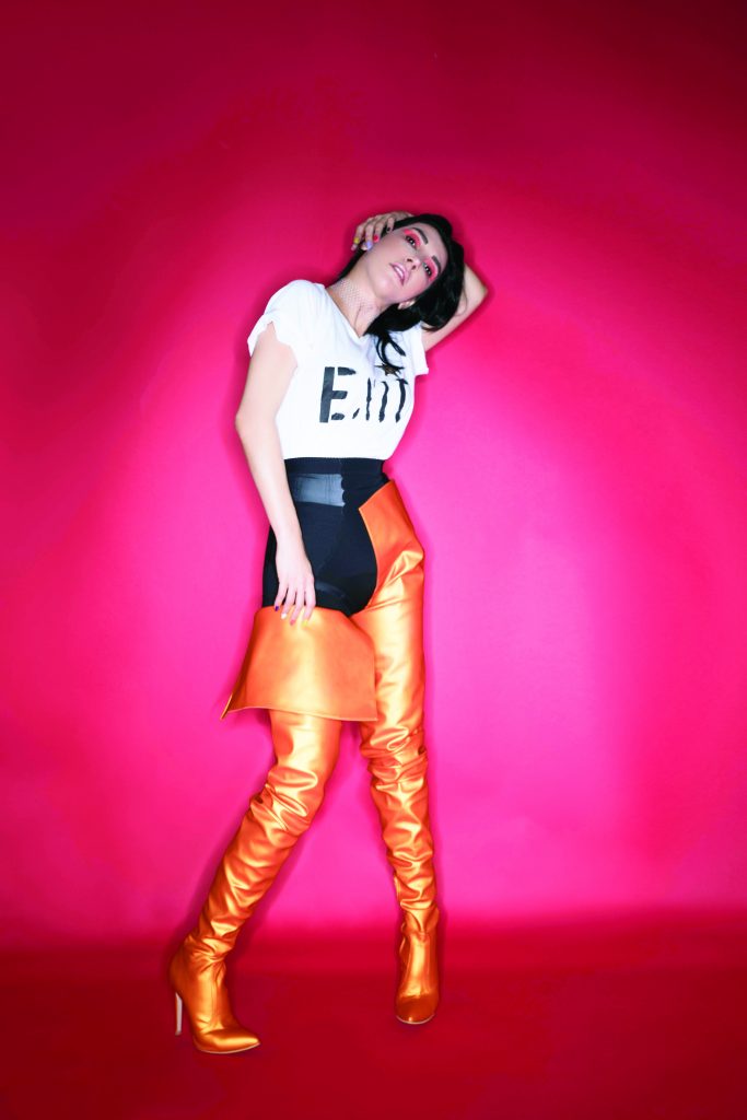 Hande Yener “Dünyaya şarkı söylemek için geldim…” - 52772