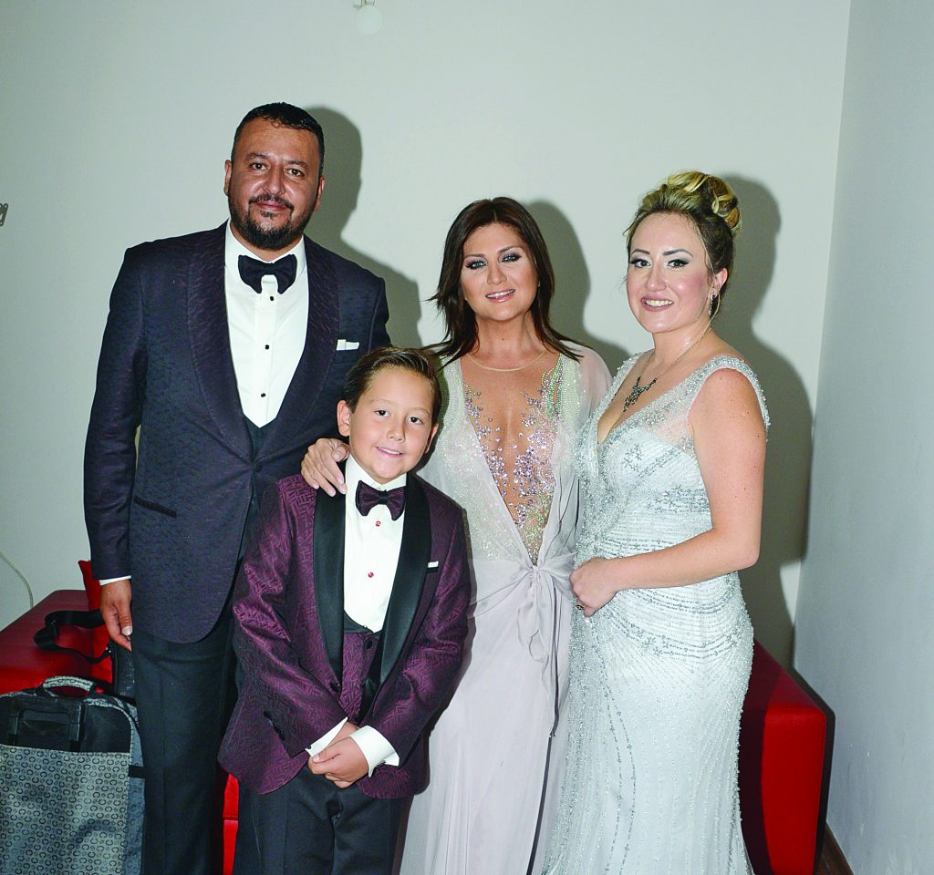Gürbüz ailesi’nin mutluluk günü - 57693