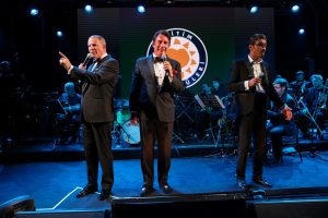 1507199482_OzelGece_Sinatra_and_Friends