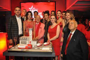 1510046657_Red_Night_Murat_Ersoy_Erkan___zerman_Nisa_Ersoy_Seda_Aydeniz_Reha_Arar_Best_Model_Of_Turkey_Dereceye_Giren_Modeller