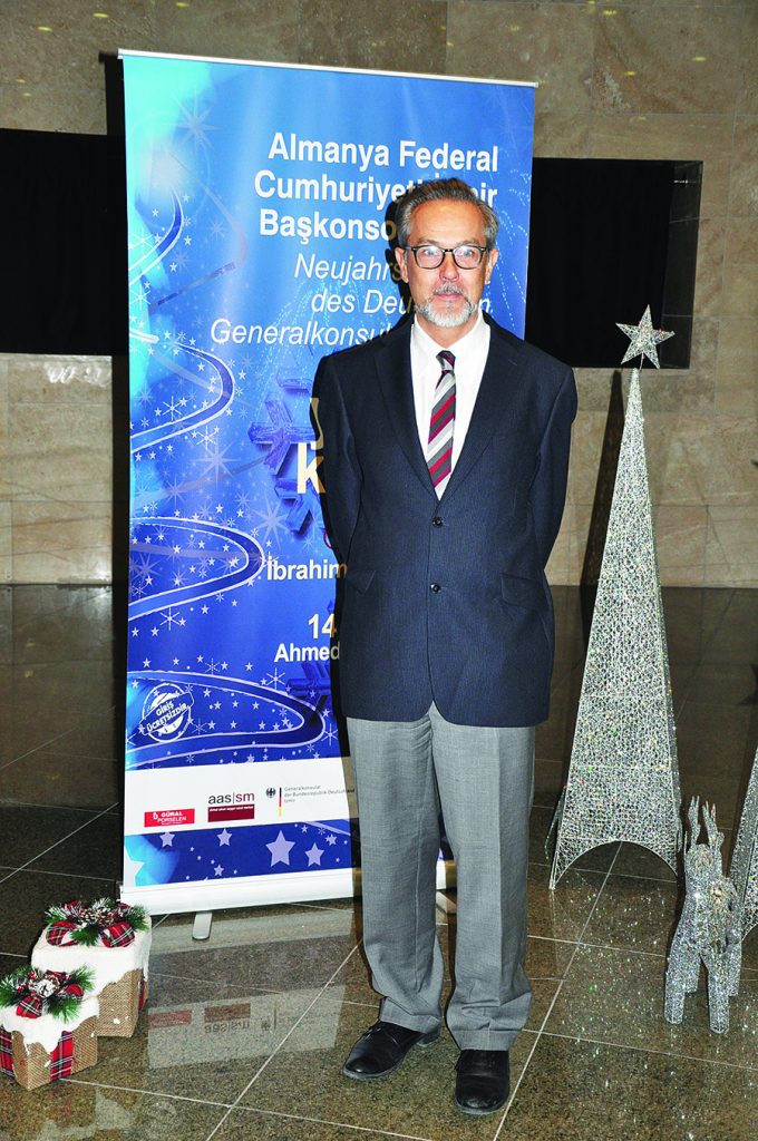 Almanya Federal Cumhuriyeti İzmir Başkonsolosluğu’ndan  AASSM’de yeni yıl konseri - 65877