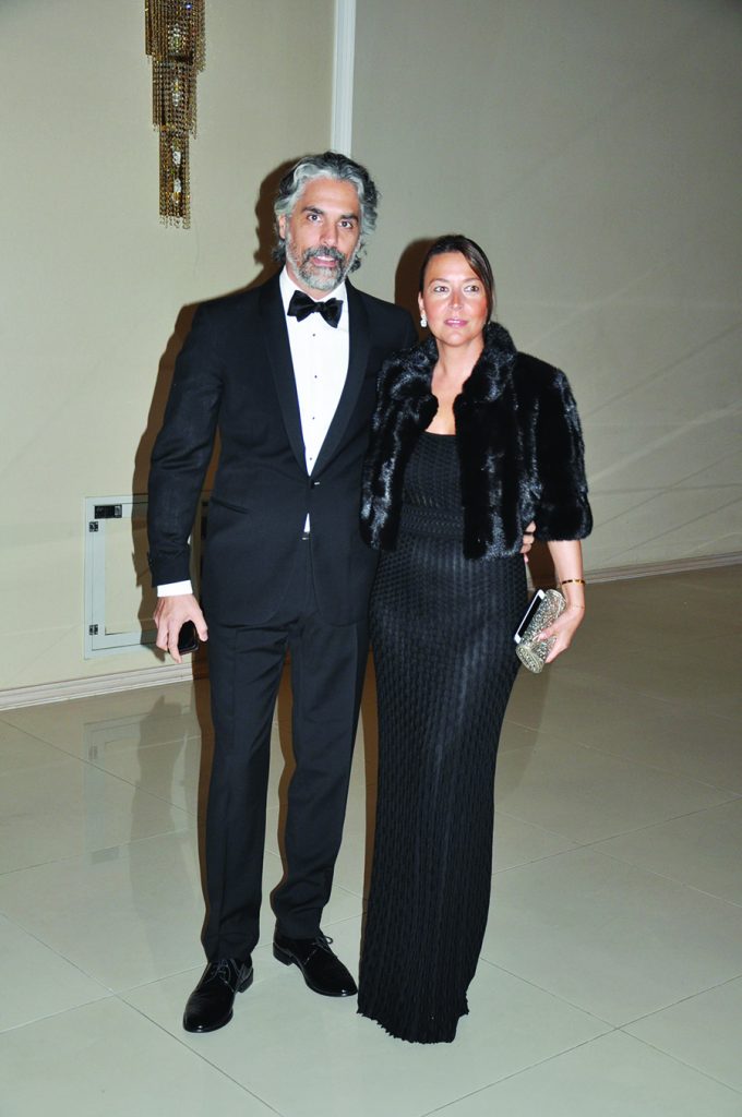 Merve Güres & Cemal Özbaş  muhteşem bir törenle dünyaevine girdi - 65230