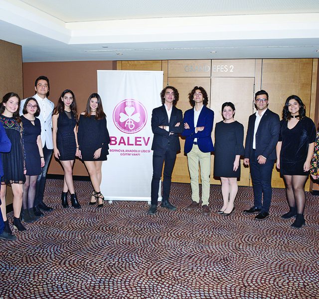 15-Bal Vakfı Ekibi