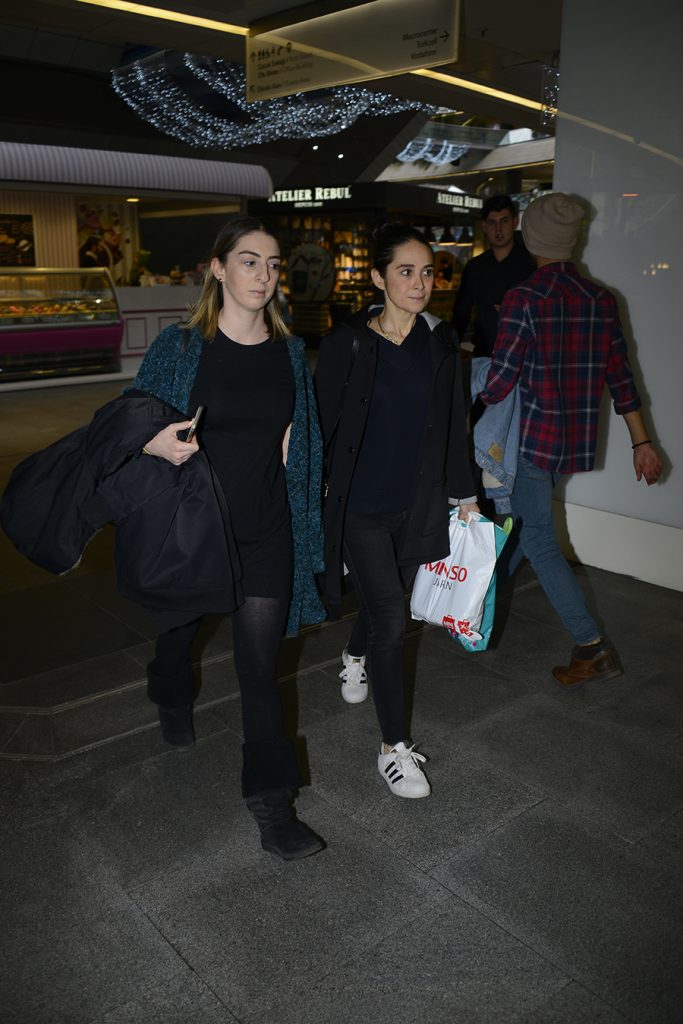 İstanbul, İzmir Cadde-Sokak - 64547