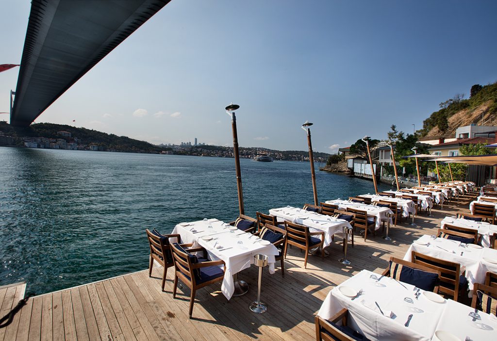 Lacivert’in Yeni Menüsü, Teras Keyfiyle Daha Da Tatlanıyor - 73139