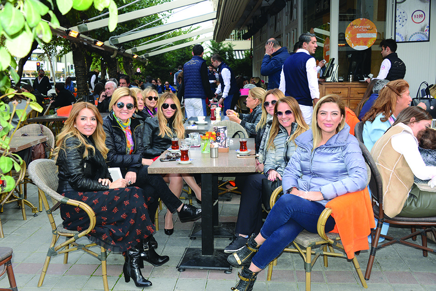 İstanbul, İzmir Cadde-Sokak - 64264