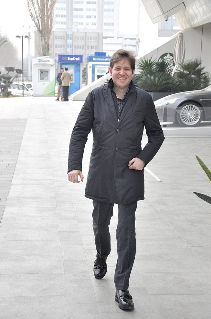 İzmir Cadde Sokak - 71111