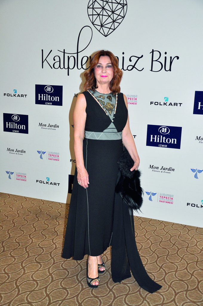 İzmirliler’den tam destek…‘Kalplerimiz bir’ projesine görkemli gece - 74322