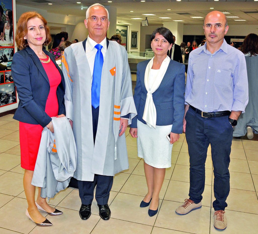 ‘Izmir Ekonomi’ 17. Yılını Coşkulu Kutladı - 75884