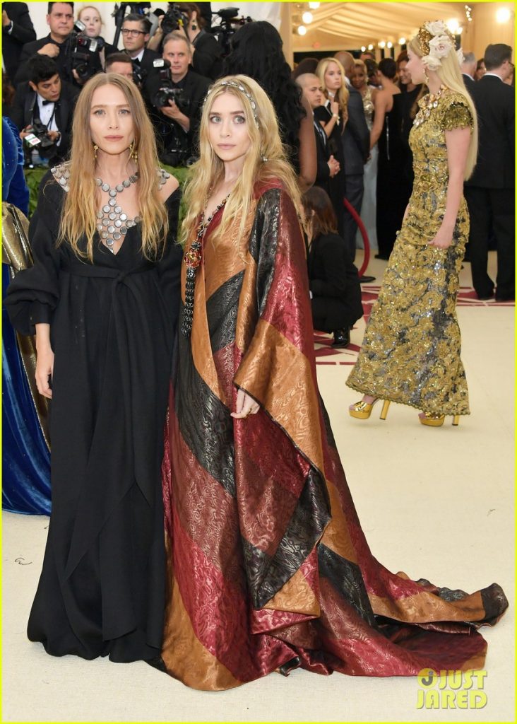 MET Gala 2018’in Kadın Papa’sı: Rihanna - 76934