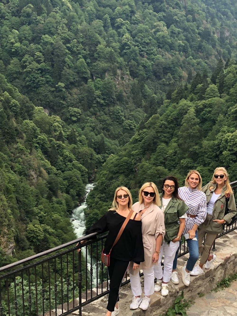 asli-sen-karadeniz-youtube-divamagazin (2)