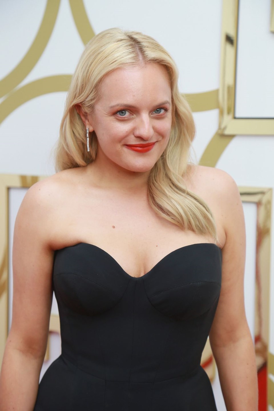Elisabeth Moss-divamagazin