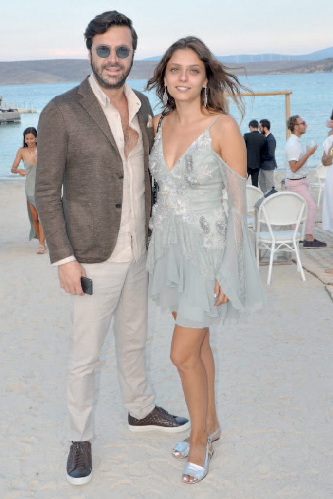 Zeynep Çelikkol & Ekim Koç’a mutluluklar - 89602