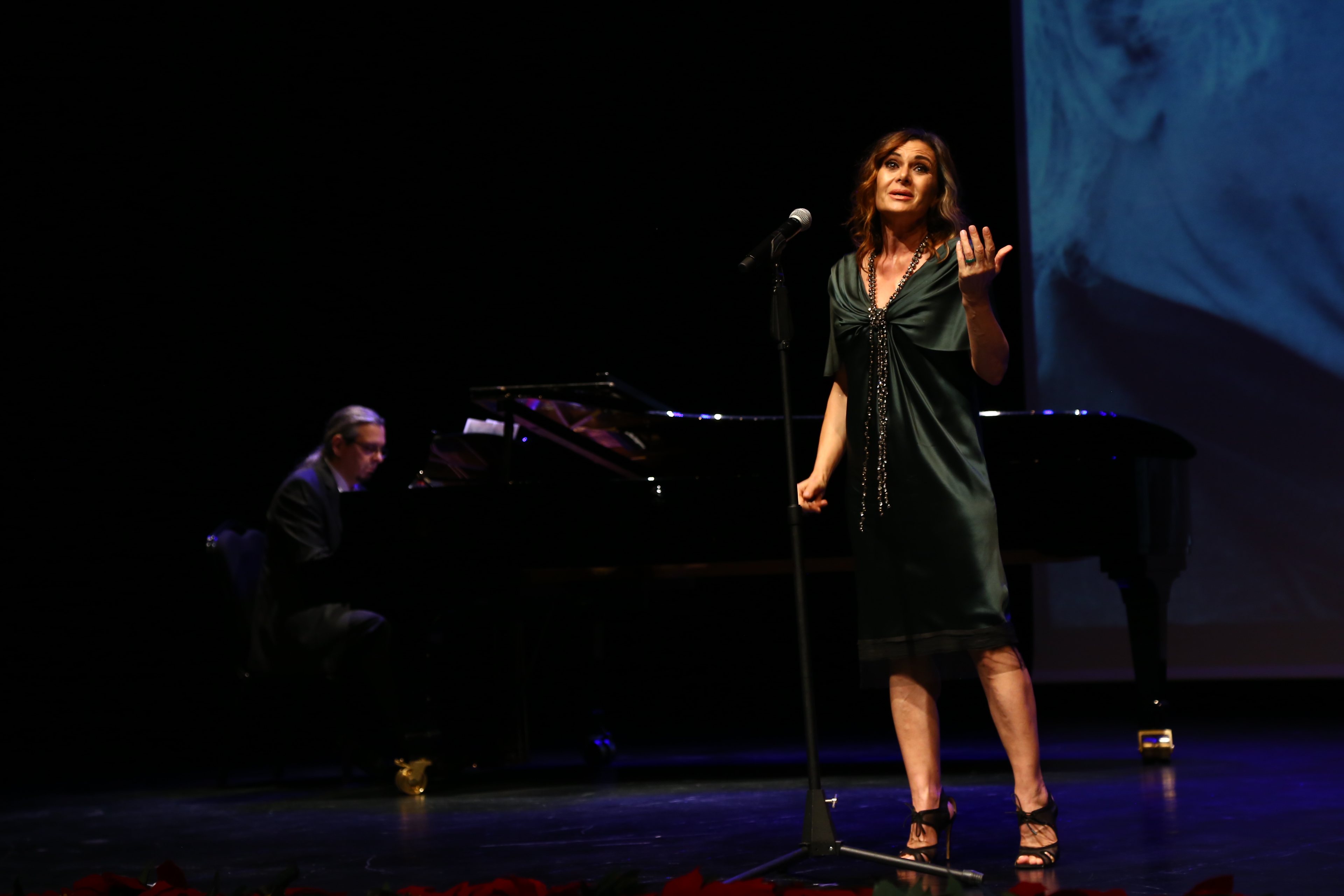 Attilla İlhan vefatının 13. yılında anıldı-diva-magazin-2