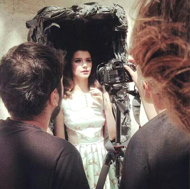 Beren Saat kısa filmiyle ekranlara dönüyor-diva-magazin-2