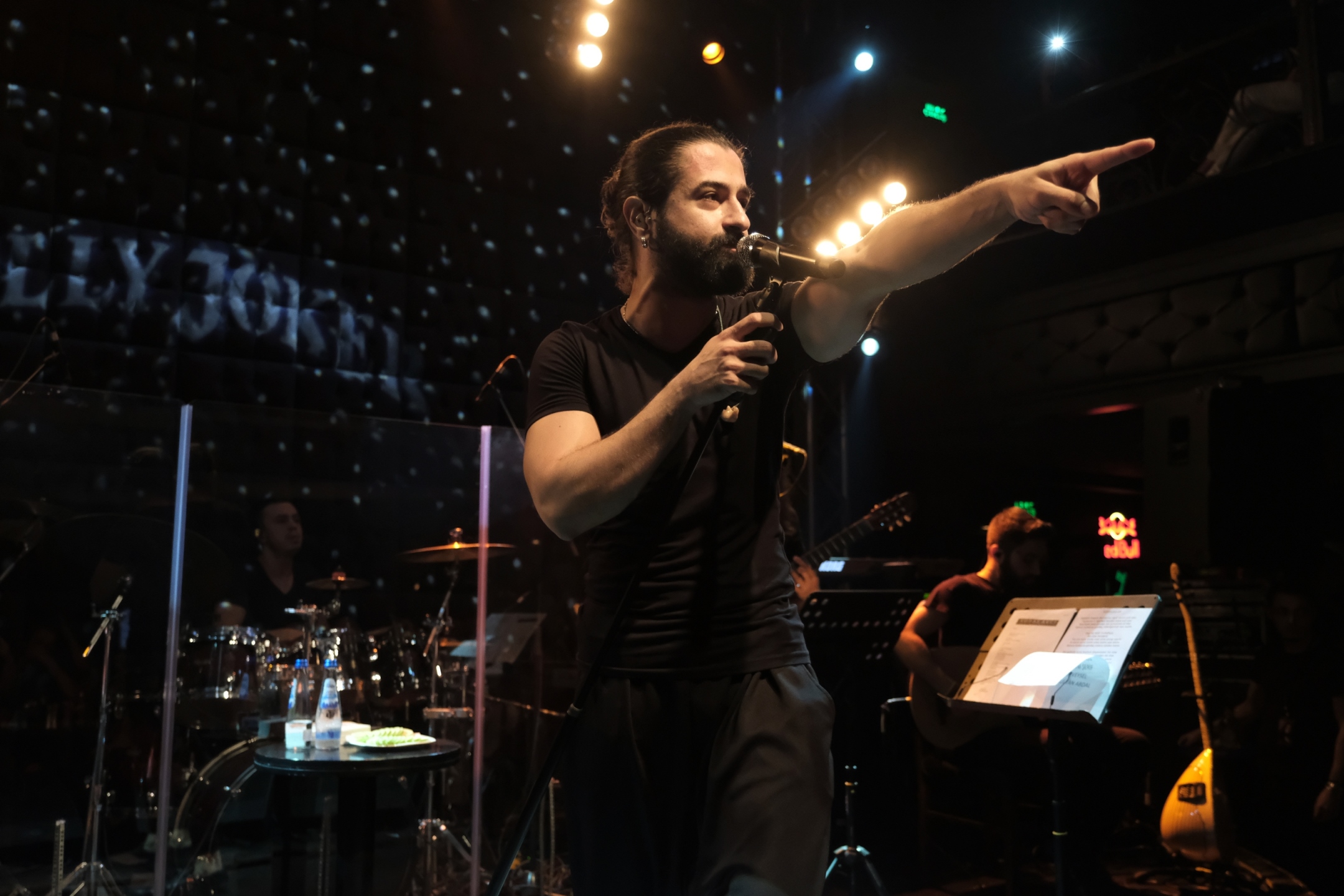Koray Avcı, dur durak bilmiyor-diva-magazin-3