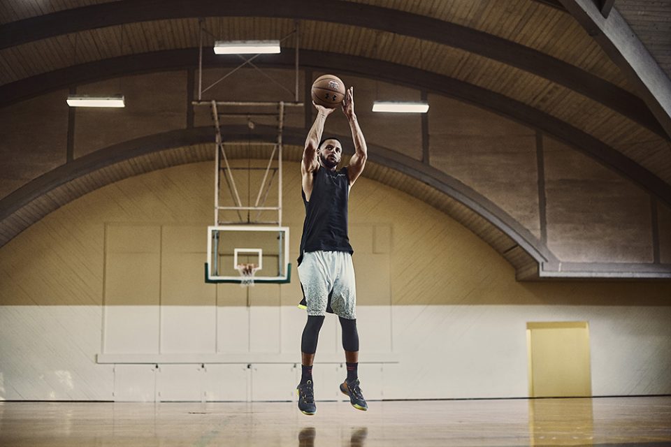 1549890760_180827_StephenCurry_JM_Card_09_0529