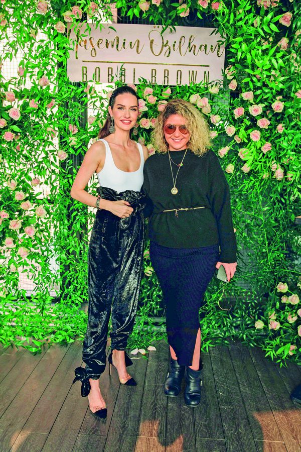 Yasemin Özilhan X Bobbi Brown Koleksiyonu cemiyetten yoğun ilgi gördü - 101904