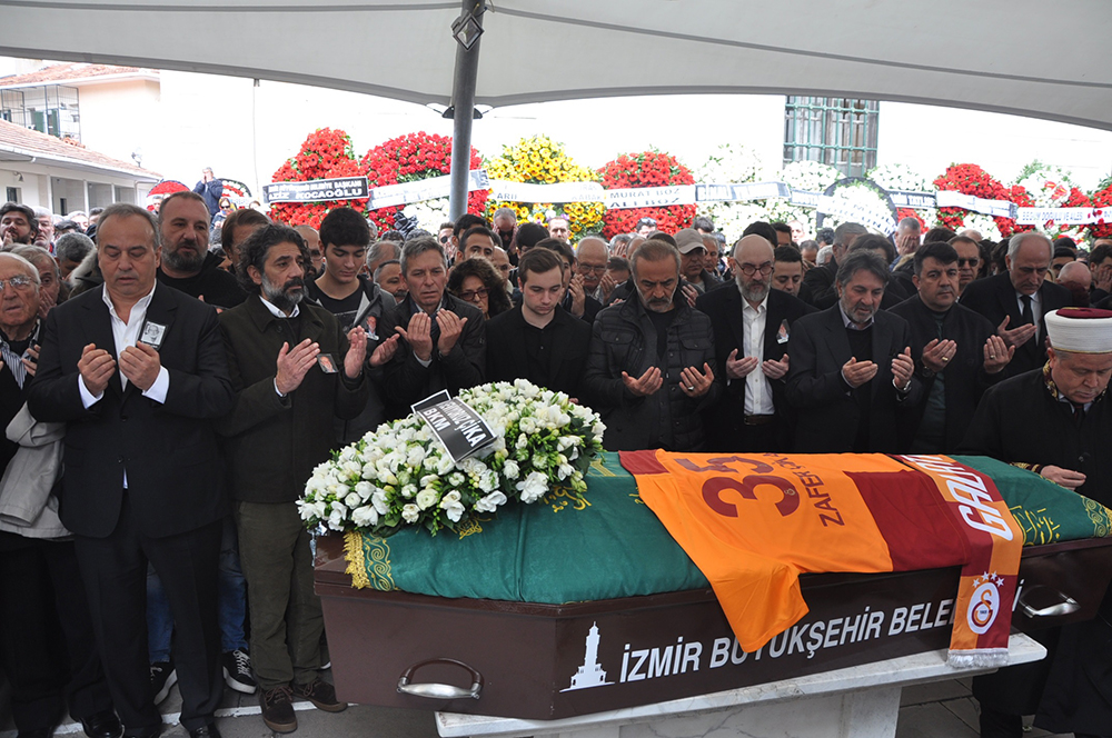 Zafer Çika son yolculuğuna uğurlandı - 102799