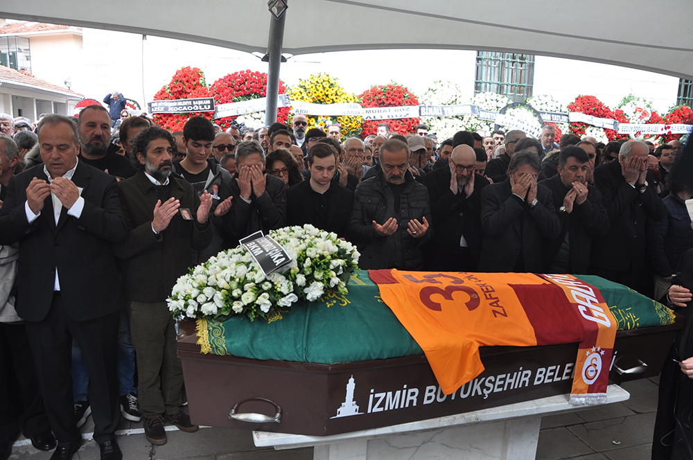 Zafer Çika son yolculuğuna uğurlandı - 102800