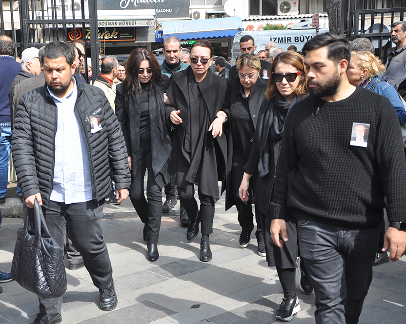 Zafer Çika son yolculuğuna uğurlandı - 102794