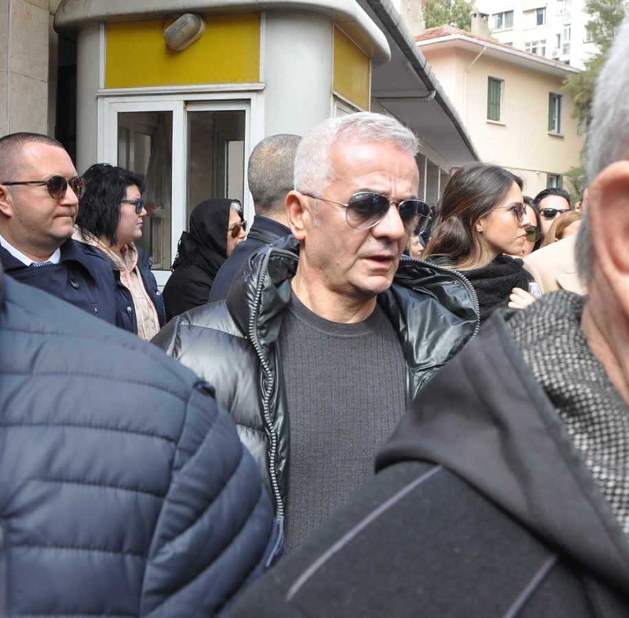 Zafer Çika son yolculuğuna uğurlandı - 102823