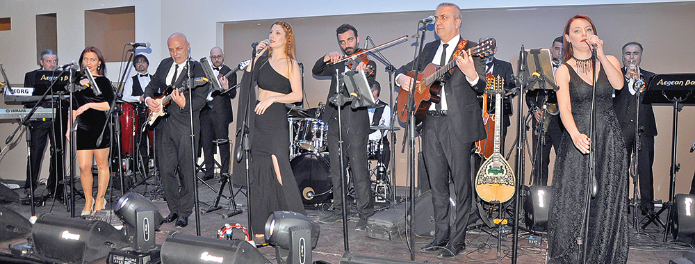 Arda Çağıral & Rengül Kulpedin şık bir törenle evlendi - 104219