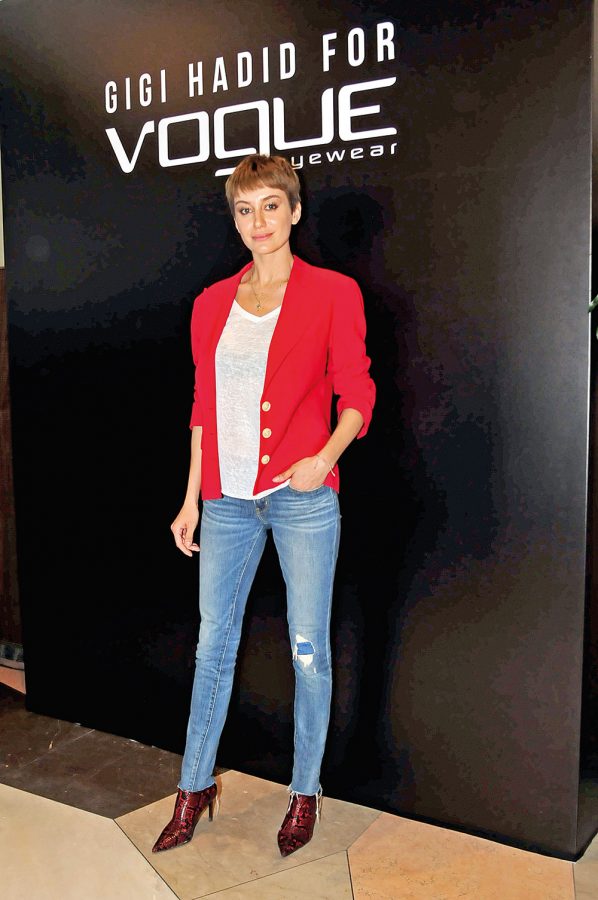 Gigi Hadid ‘Vogue Eyewear ‘ için yeni koleksiyon tasarladı - 105673