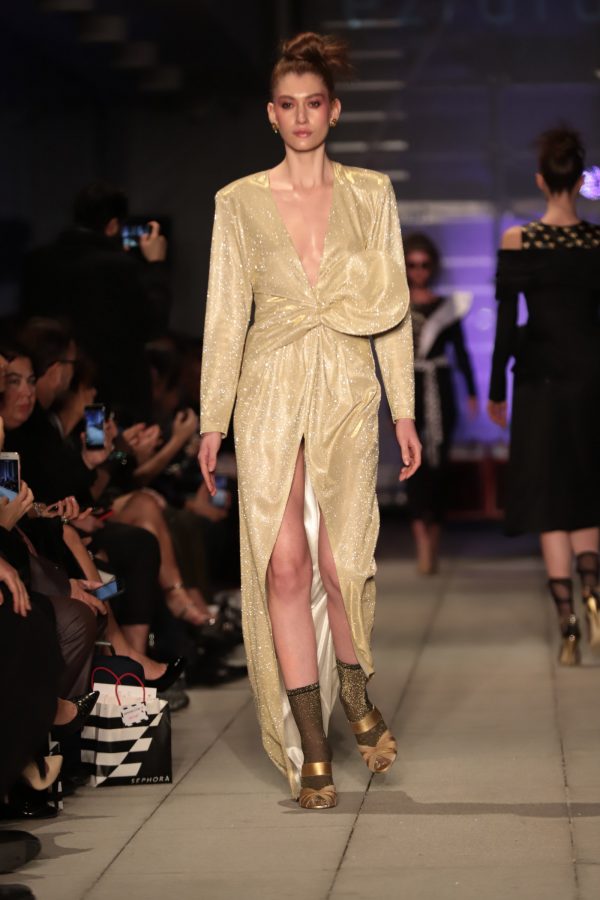 EZRA&TUBA’DAN MERCEDES-BENZ  FASHION WEEK’TE MUHTEŞEM DEFİLE! - 104036