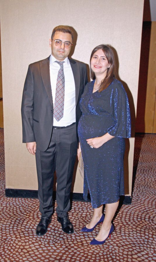 Zeynep Tuna ve Asil Temel  Görkemli Bir Törenle Evlendi - 106850